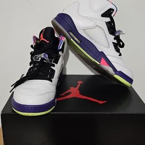 NIKE AIR JORDAN RETRO 5 BEL-AIR SIZE 10 BARELY WORN.